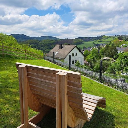 Ferienwohnungen Am Aeppelsberg Volkesfeld Exterior photo